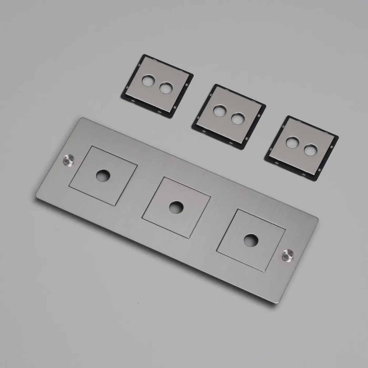 Plaque murale en métal avec inserts, 1 à 4 postes, pose libre, argenté