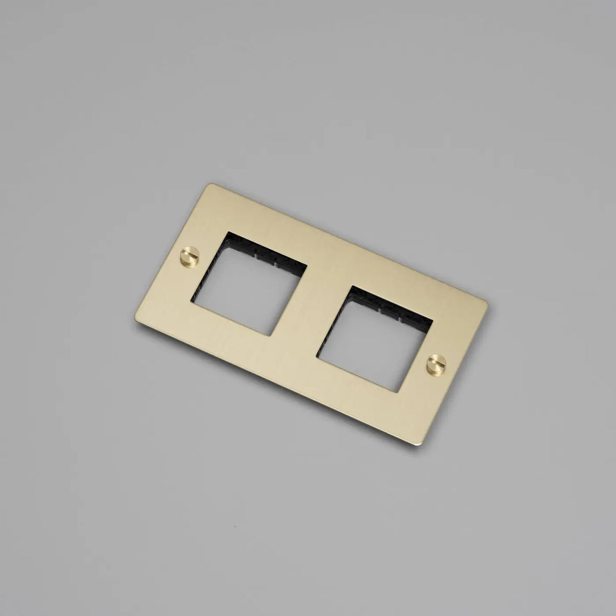 Plaque murale en métal pour prises, sans inserts, 1 à 4 postes, doré