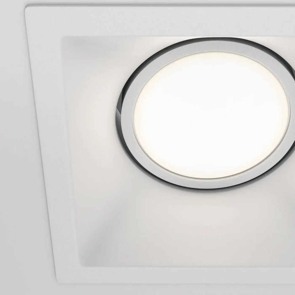 Spot encastrable carré orientable en aluminium, culot GU10