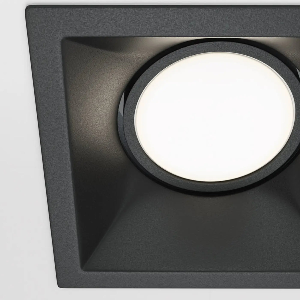 Spot encastrable carré orientable en aluminium, culot GU10