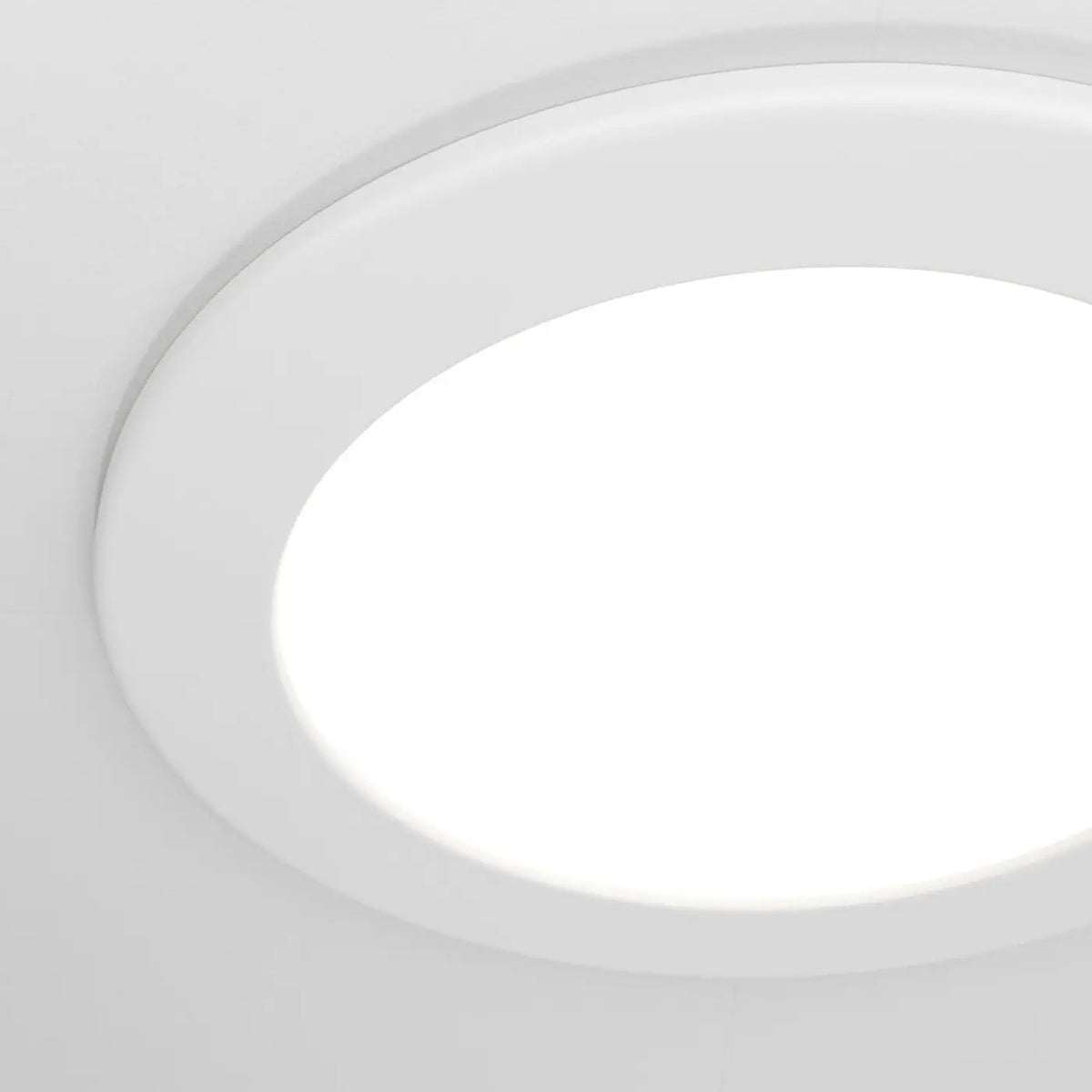 Spot LED encastrable rond en acier blanc, trois diamètres