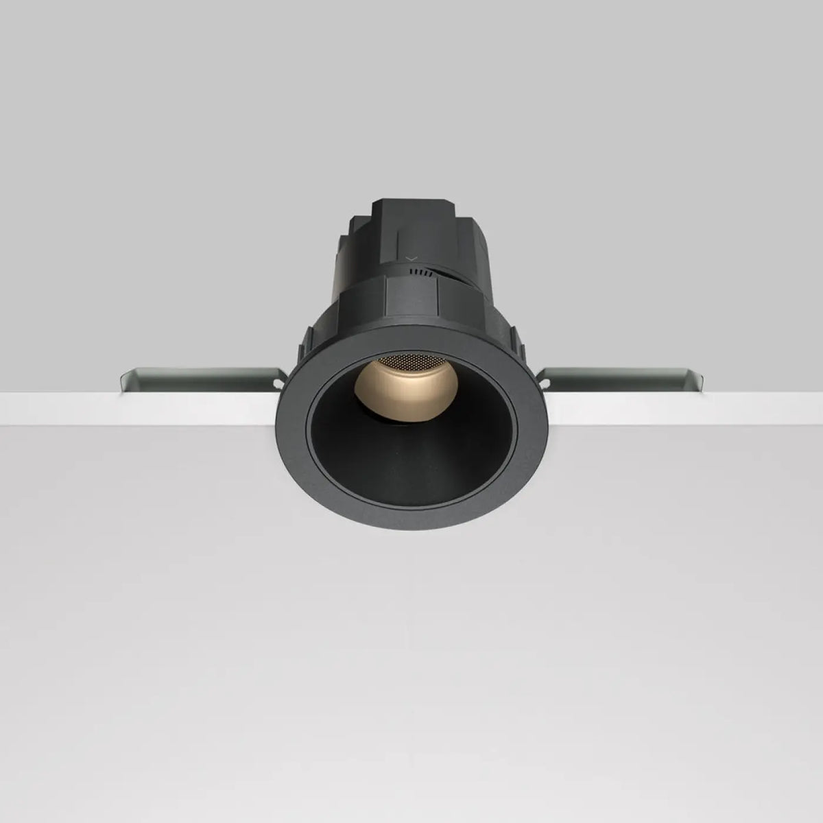 Spot encastrable LED orientable pour éclairer un mur, noir ou blanc