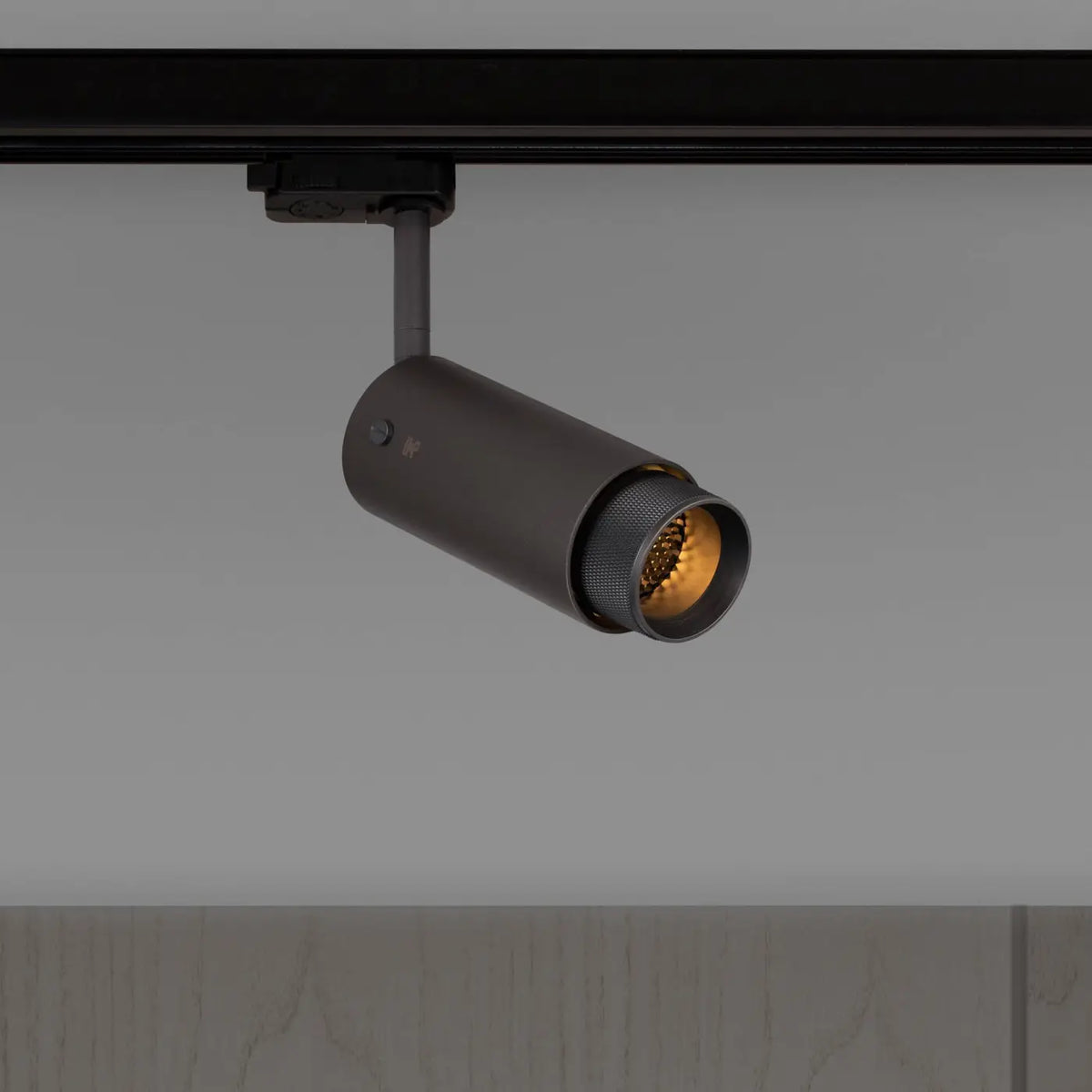 Spot sur rail orientable en aluminium, déflecteur gravé, GU10, gris