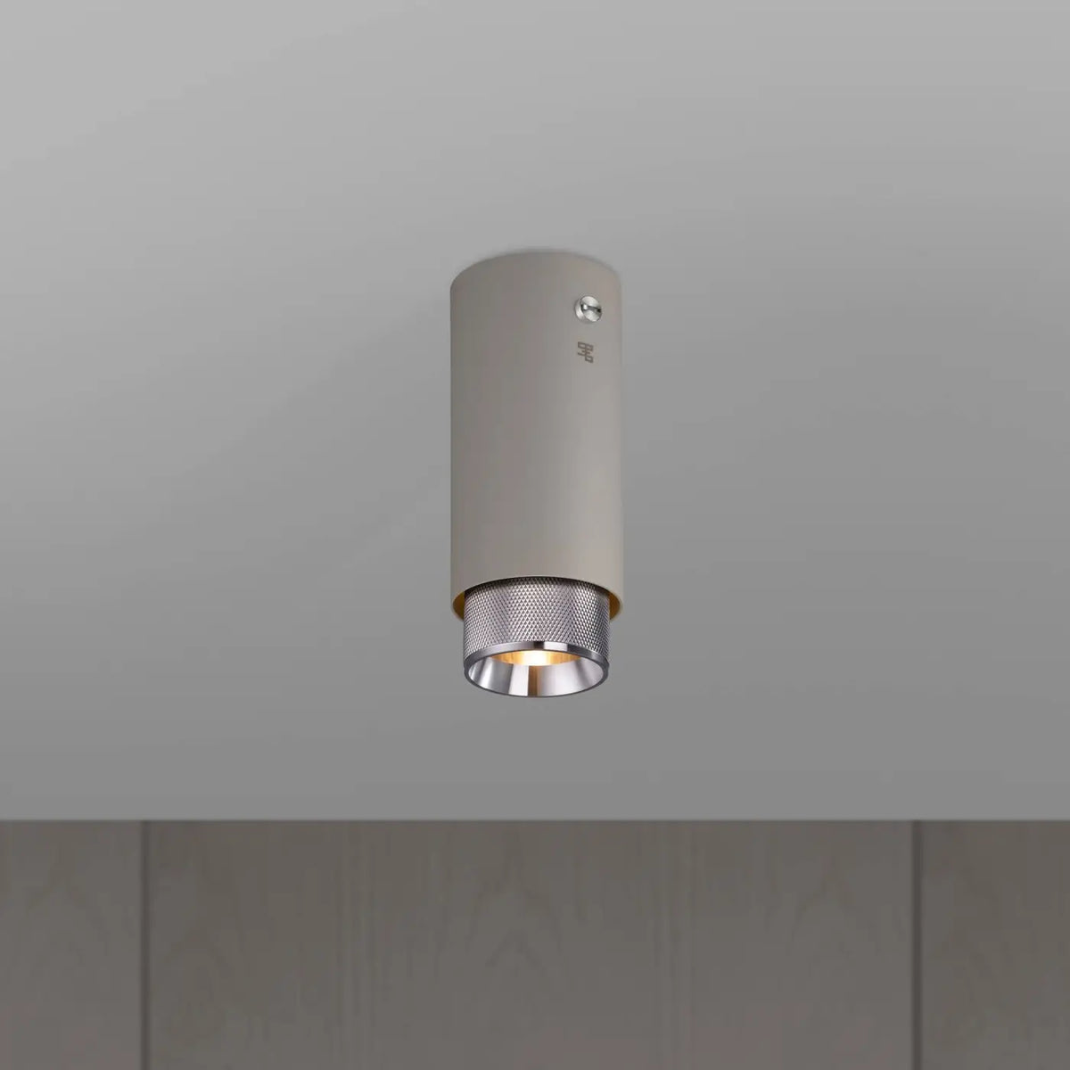 Spot de plafond fixe en saillie, cylindre en aluminium gravé, argenté
