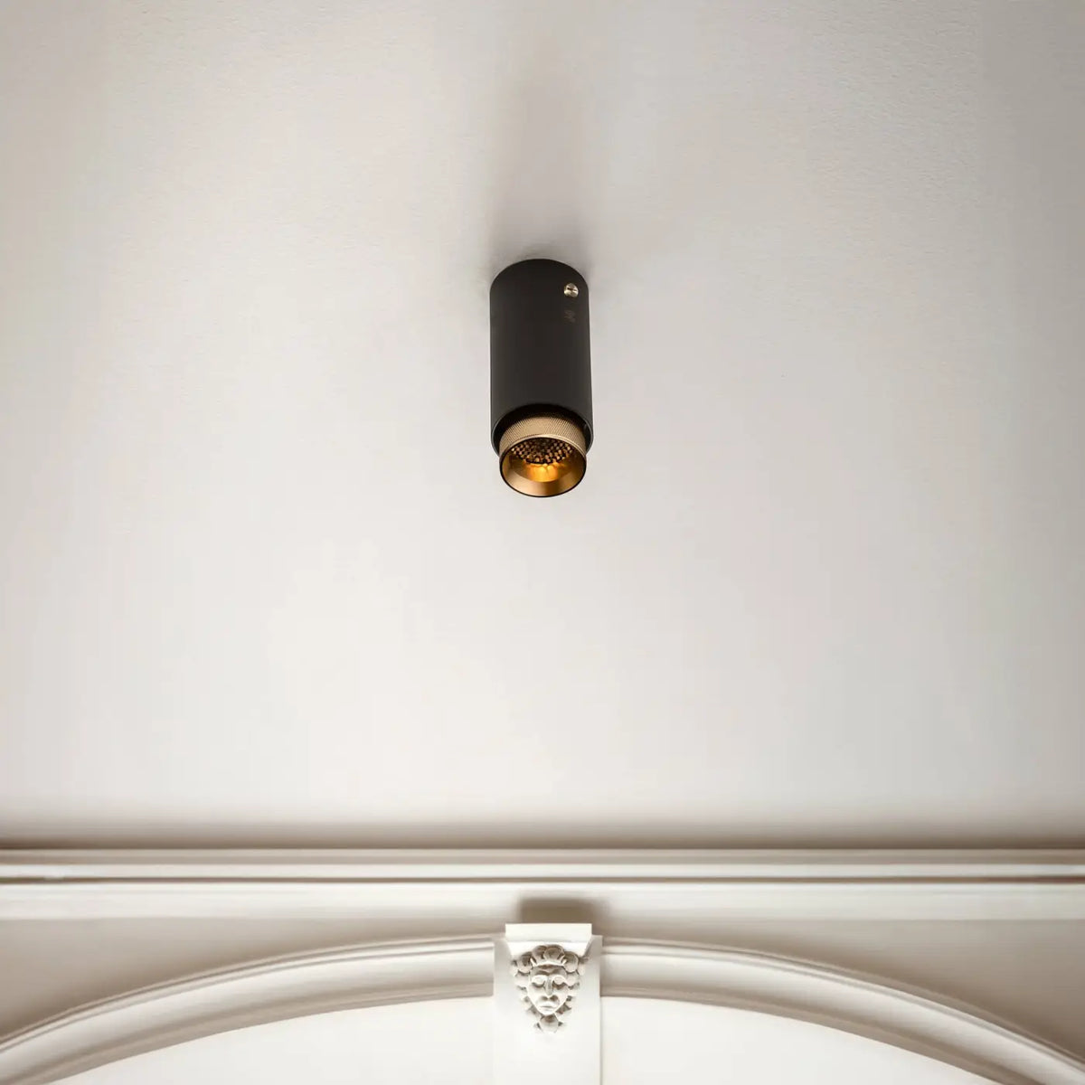 Spot de plafond fixe en saillie, cylindre en aluminium gravé