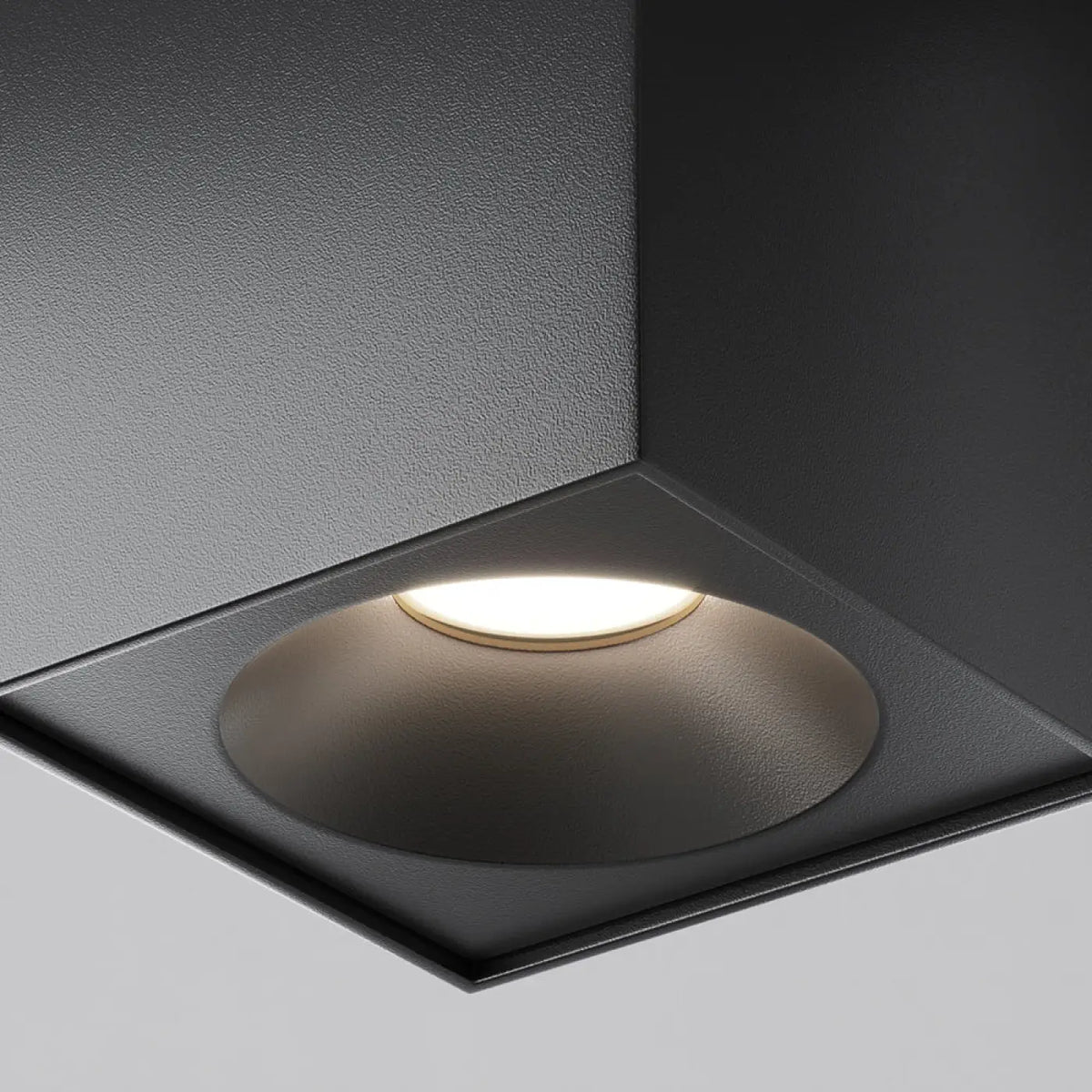 Spot en saillie carré IP65 en acier, culot GU10, noir