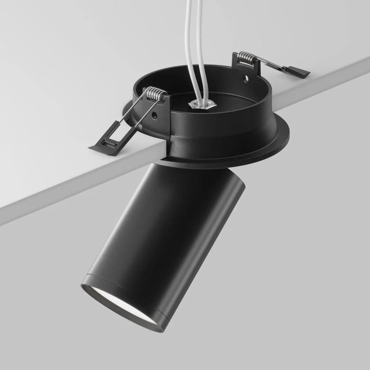 Spot semi-encastré à petite tête orientable en aluminium