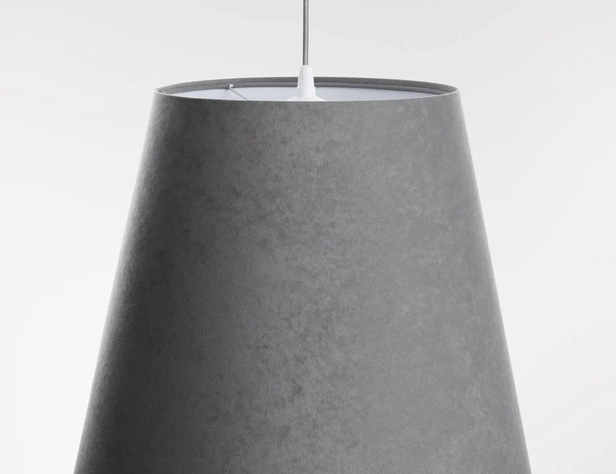 Suspension conique en tissu gris, blanc et argent