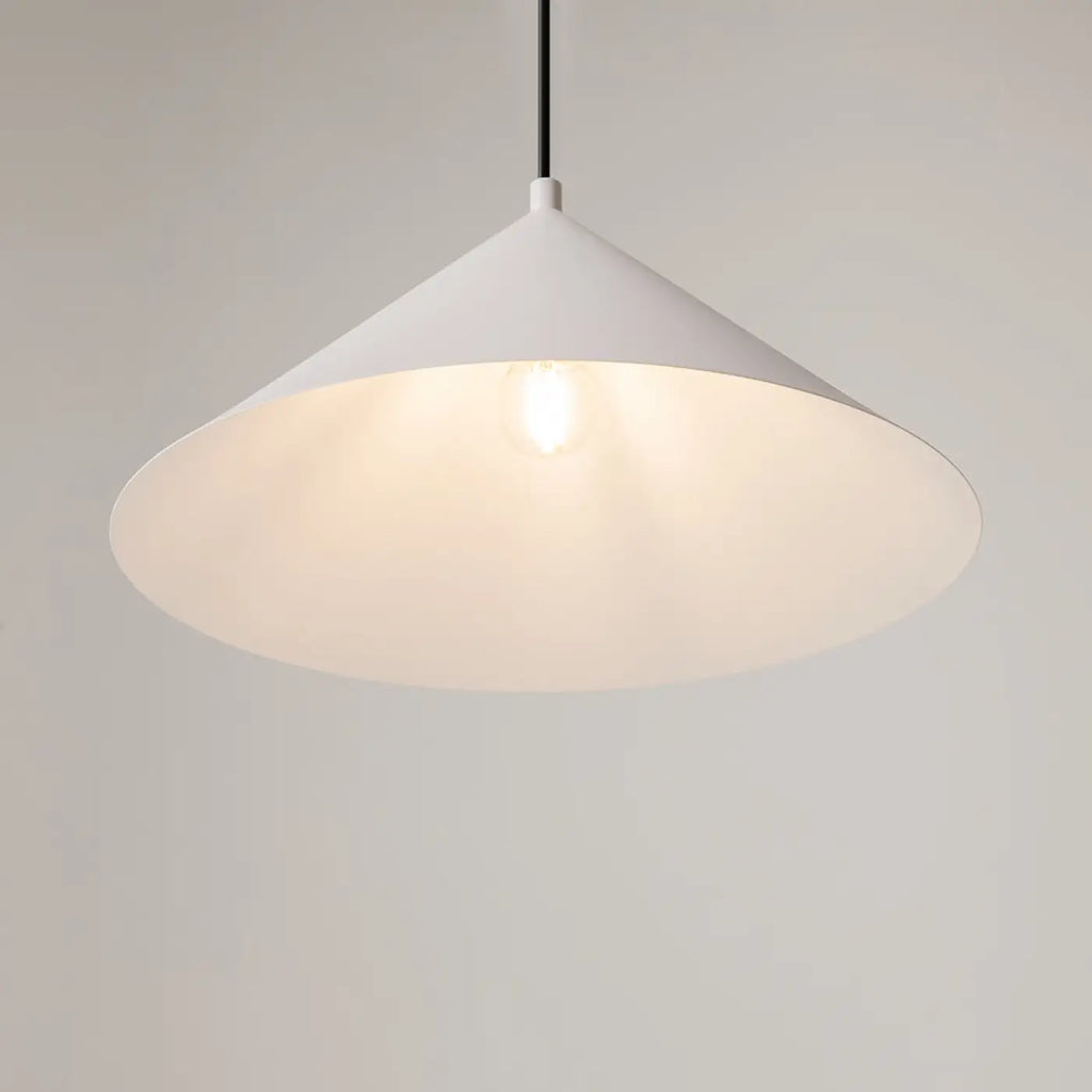Suspension conique en métal mat, 35 cm, quatre coloris