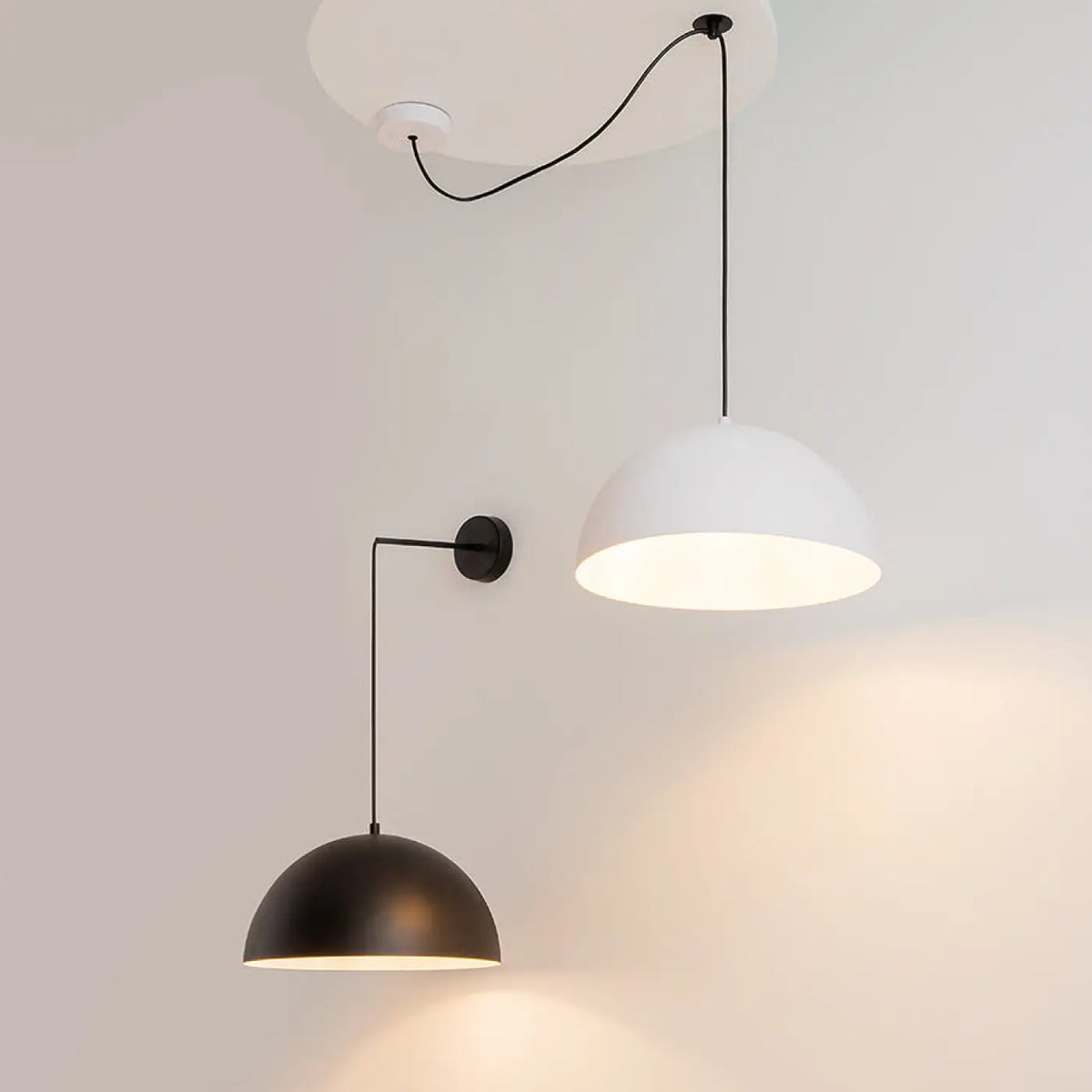 Suspension coupole en métal mat de 35 cm, quatre coloris