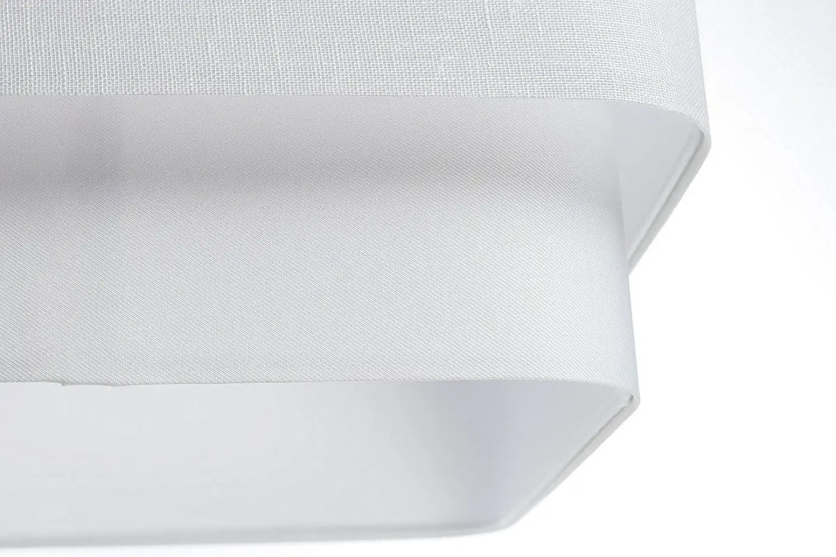 Suspension en tissu blanc, forme enveloppante et graphique