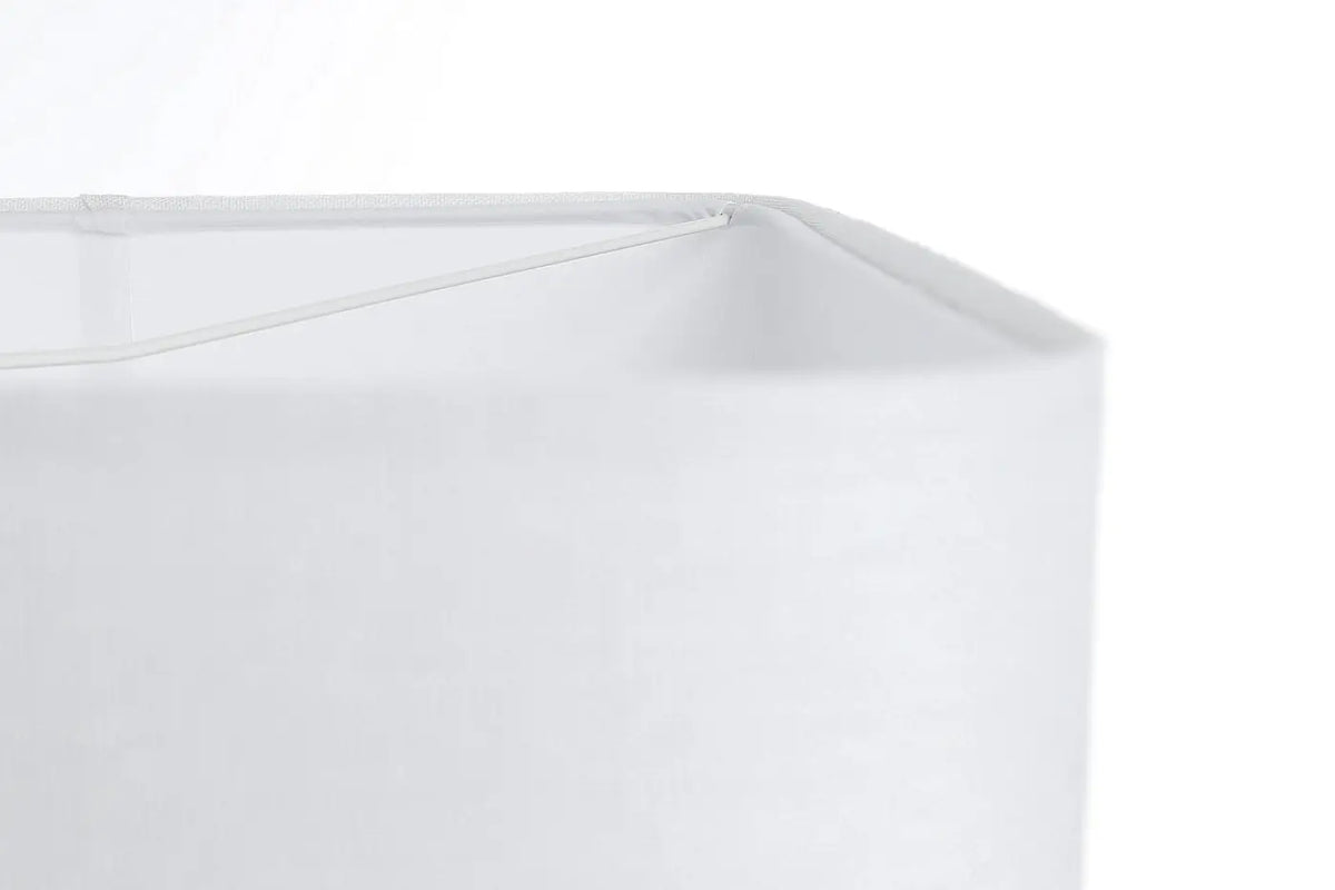 Suspension en tissu blanc, forme enveloppante et graphique