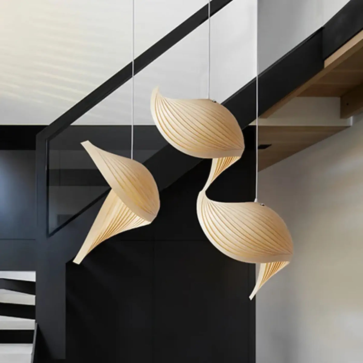 Suspension blanche aux formes organiques, de 1 à 5 lampes
