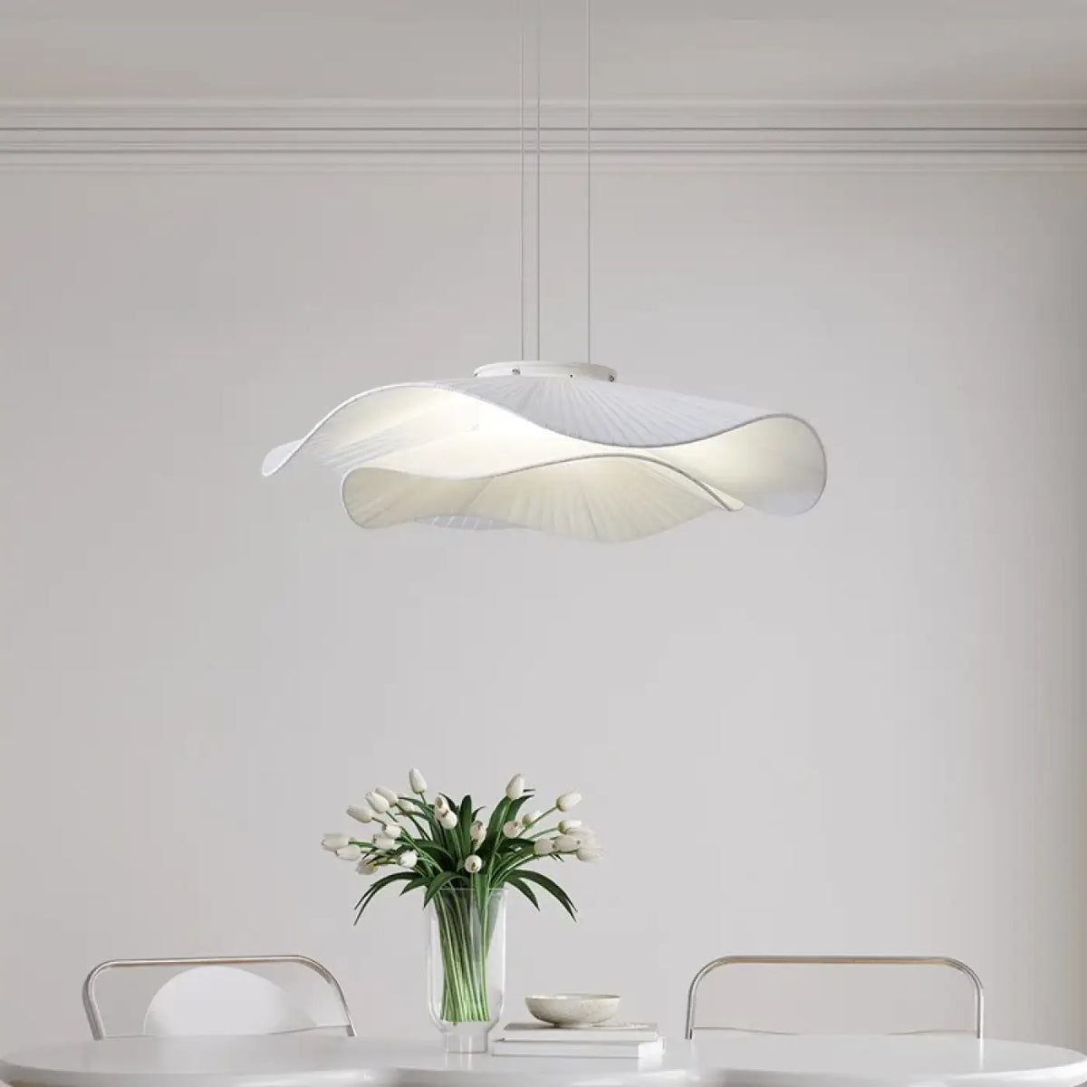 Suspension blanche ondulée au design organique, tailles S, M, L
