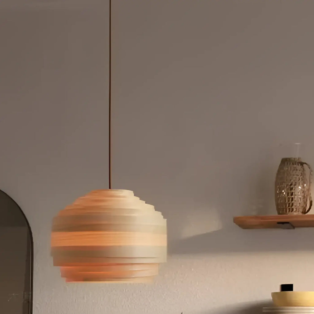 Suspension en bois à lumière douce et tamisée