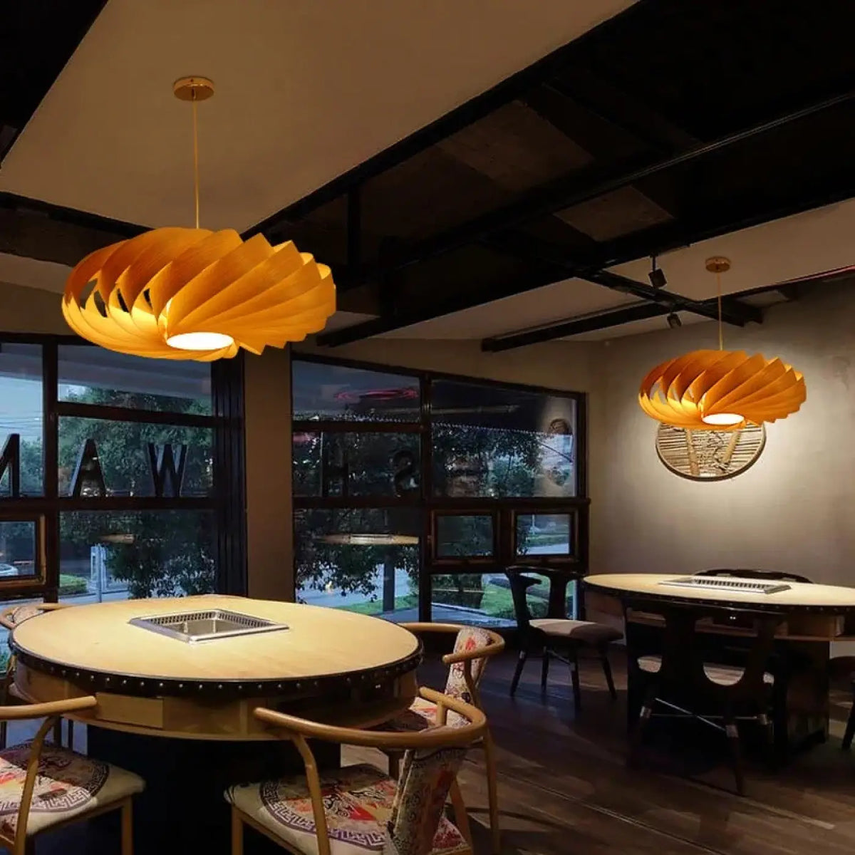 Suspension en bois à globes lumineux, quatre tailles de S à XL
