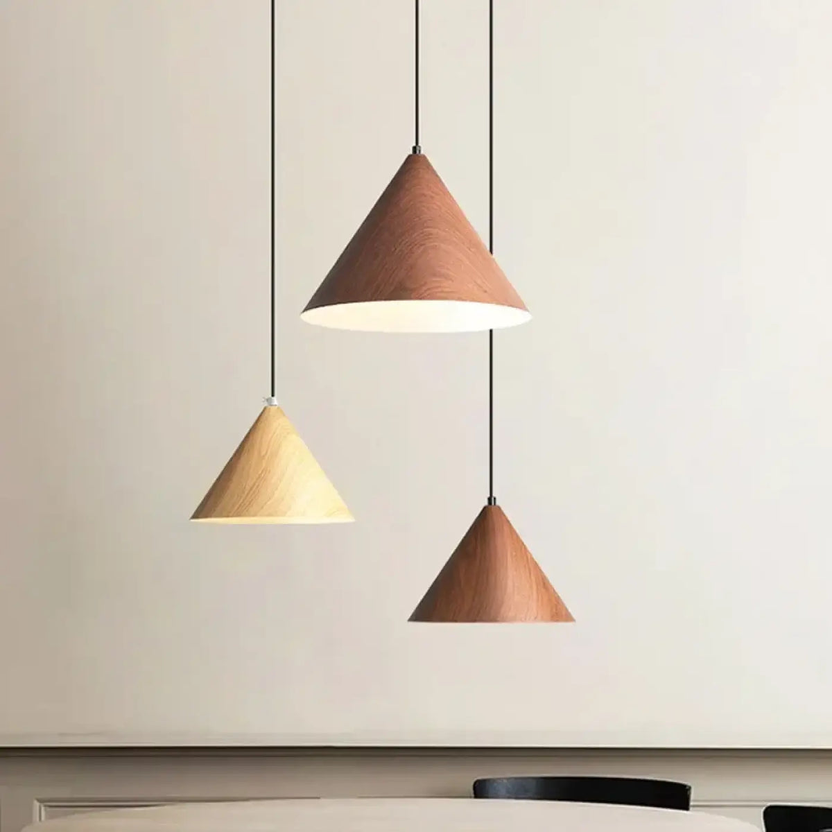 Suspension cône en bois massif au style nordique, 2 coloris, marron