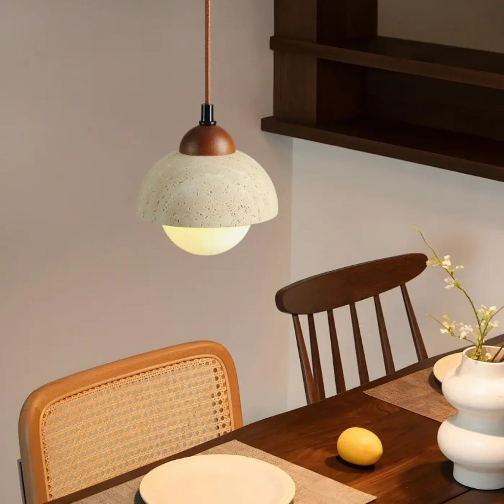Suspension bois, travertin et verre ambré