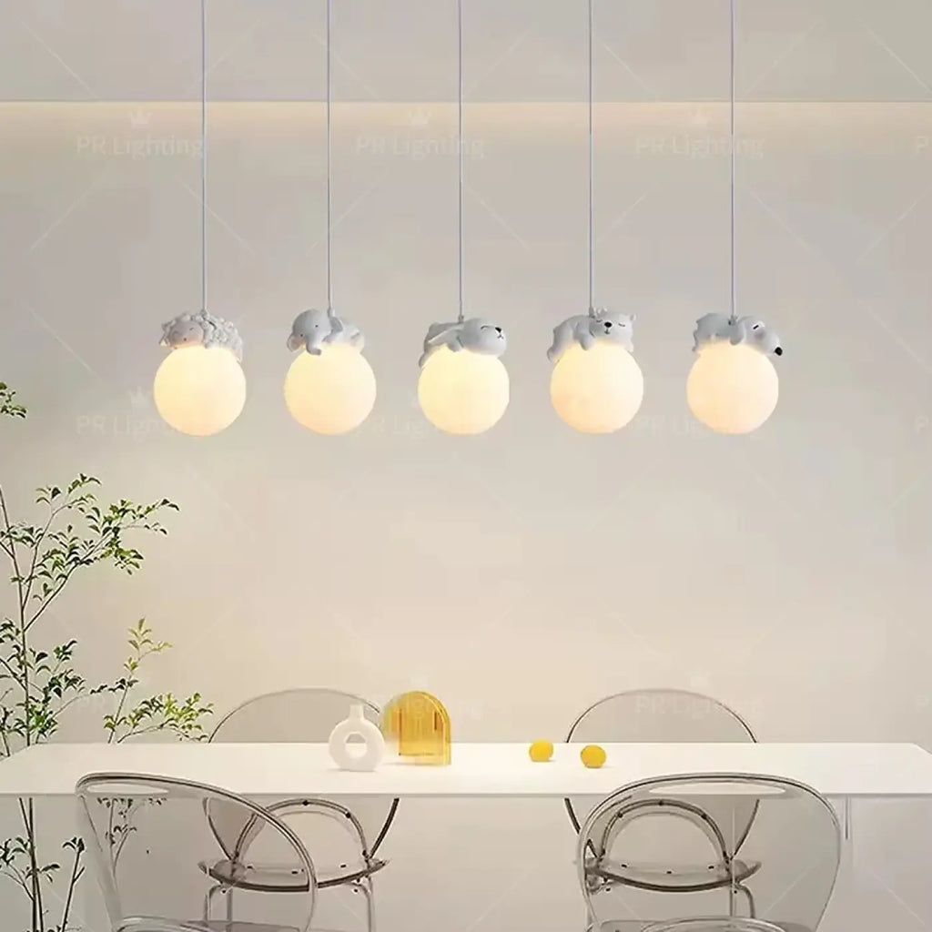 Suspension boules LED à motif animal pour chambre d'enfant