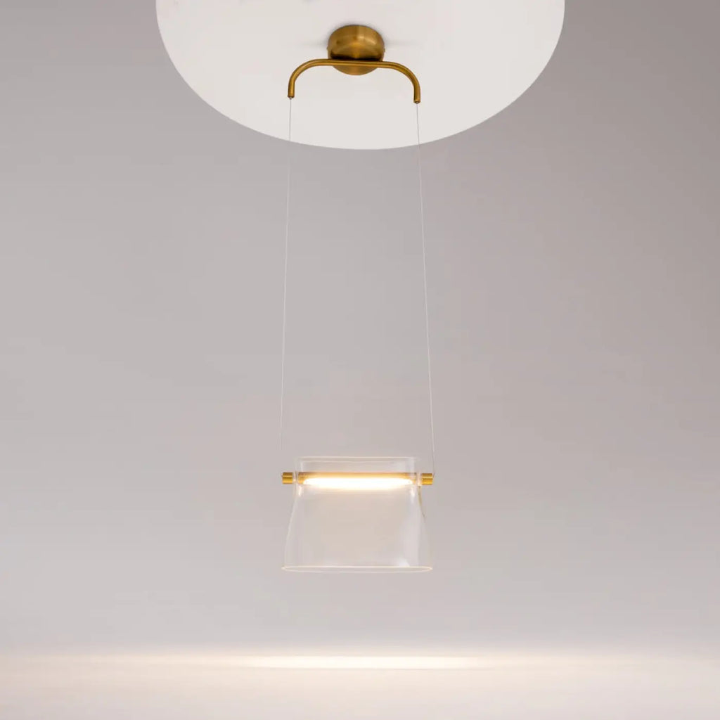 Suspension LED monture finition laiton et abat-jour en verre clair