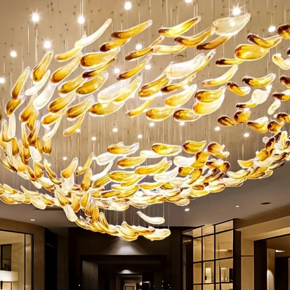Lustre cascade en cristal doré à feuilles, tailles S à XL