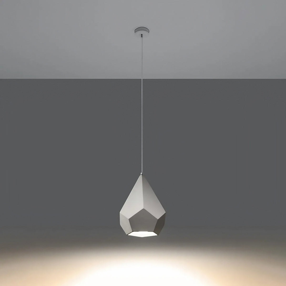 Suspension en céramique blanche à abat-jour géométrique, E27
