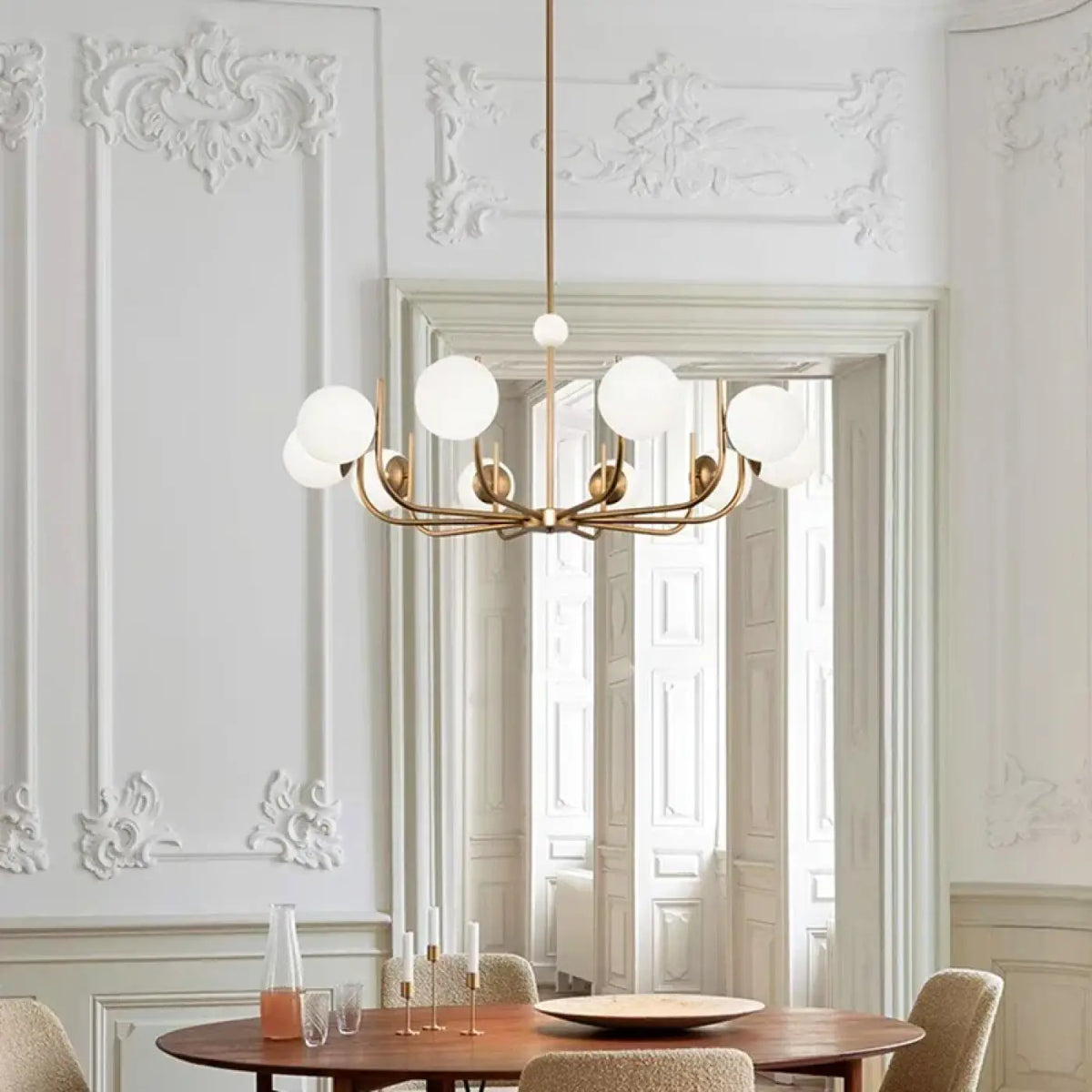 Suspension chandelier classique à globes opalins, S à L, doré