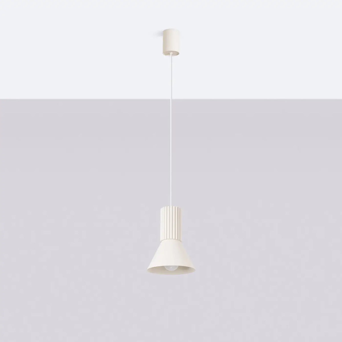 Suspension petit cône cannelé, 1 ou 3 lumières, trois finitions, beige