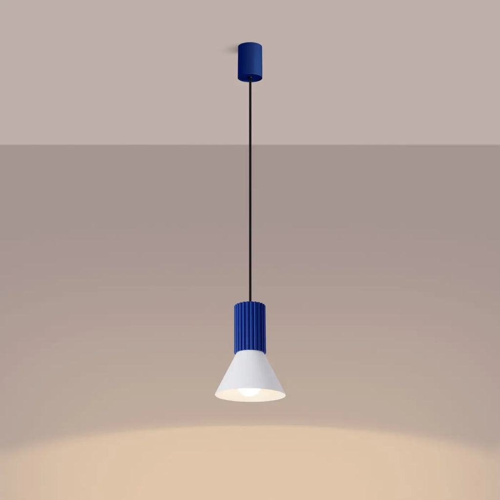 Suspension petit cône cannelé, 1 ou 3 lumières, trois finitions