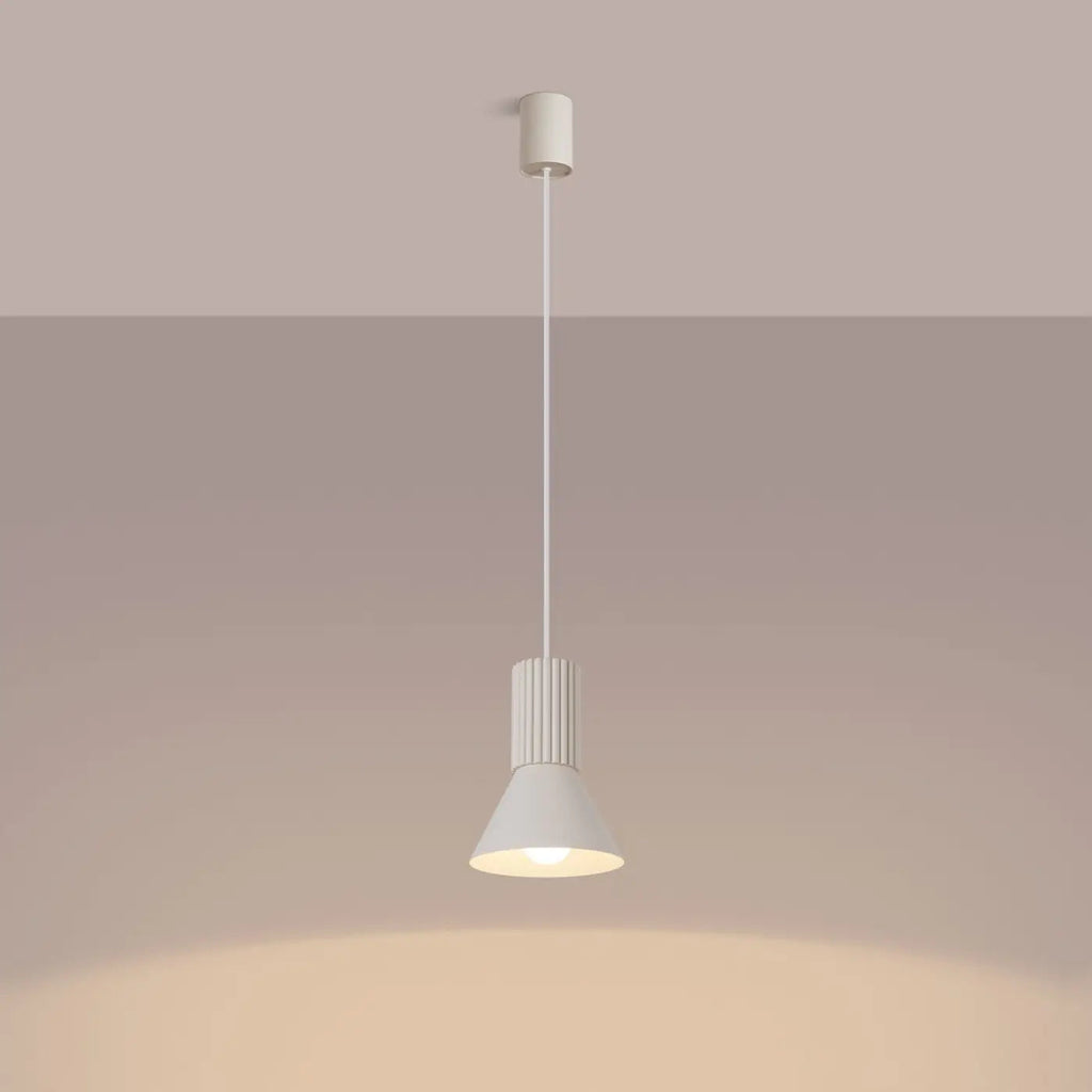 Suspension petit cône cannelé, 1 ou 3 lumières, trois finitions
