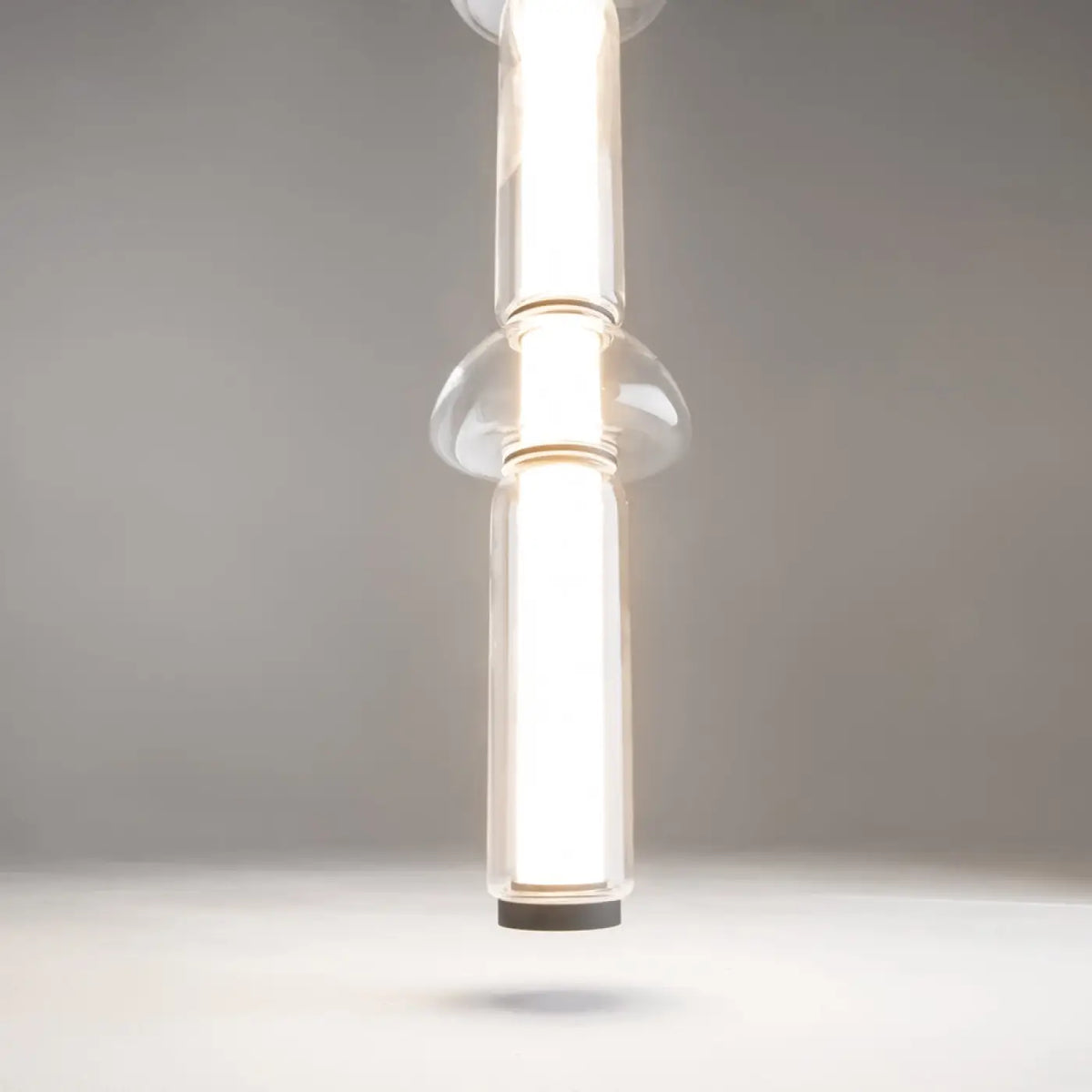 Suspension LED linéaire en verre rayé de 98 cm, noir ou doré