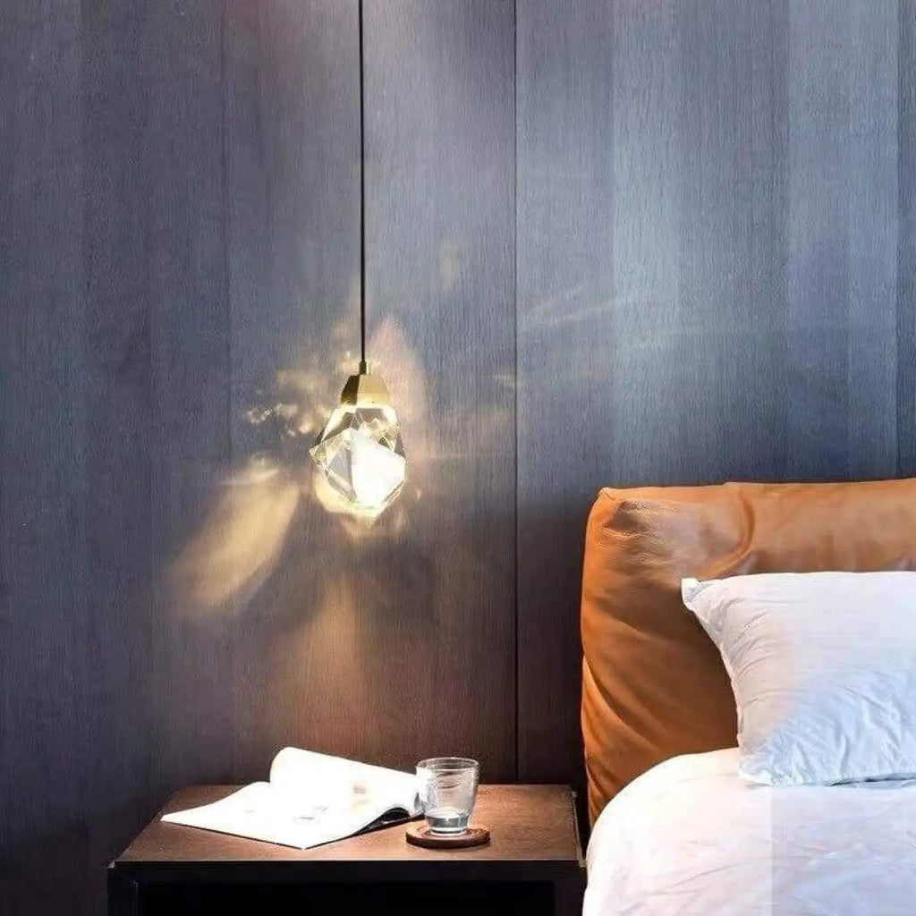 Suspension en cristal au style contemporain