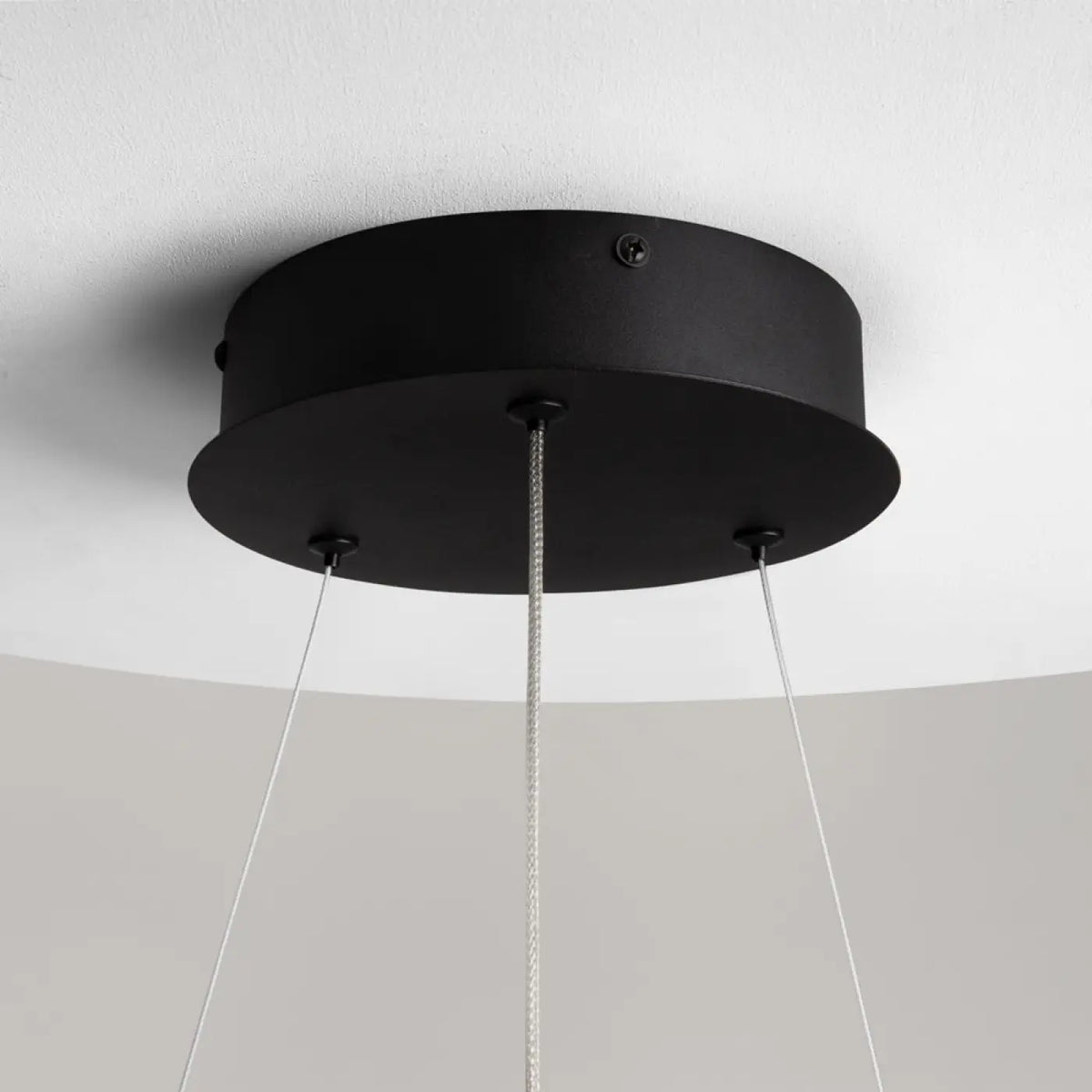 Suspension LED anneau ondulé de 60 cm, aluminium noir ou doré