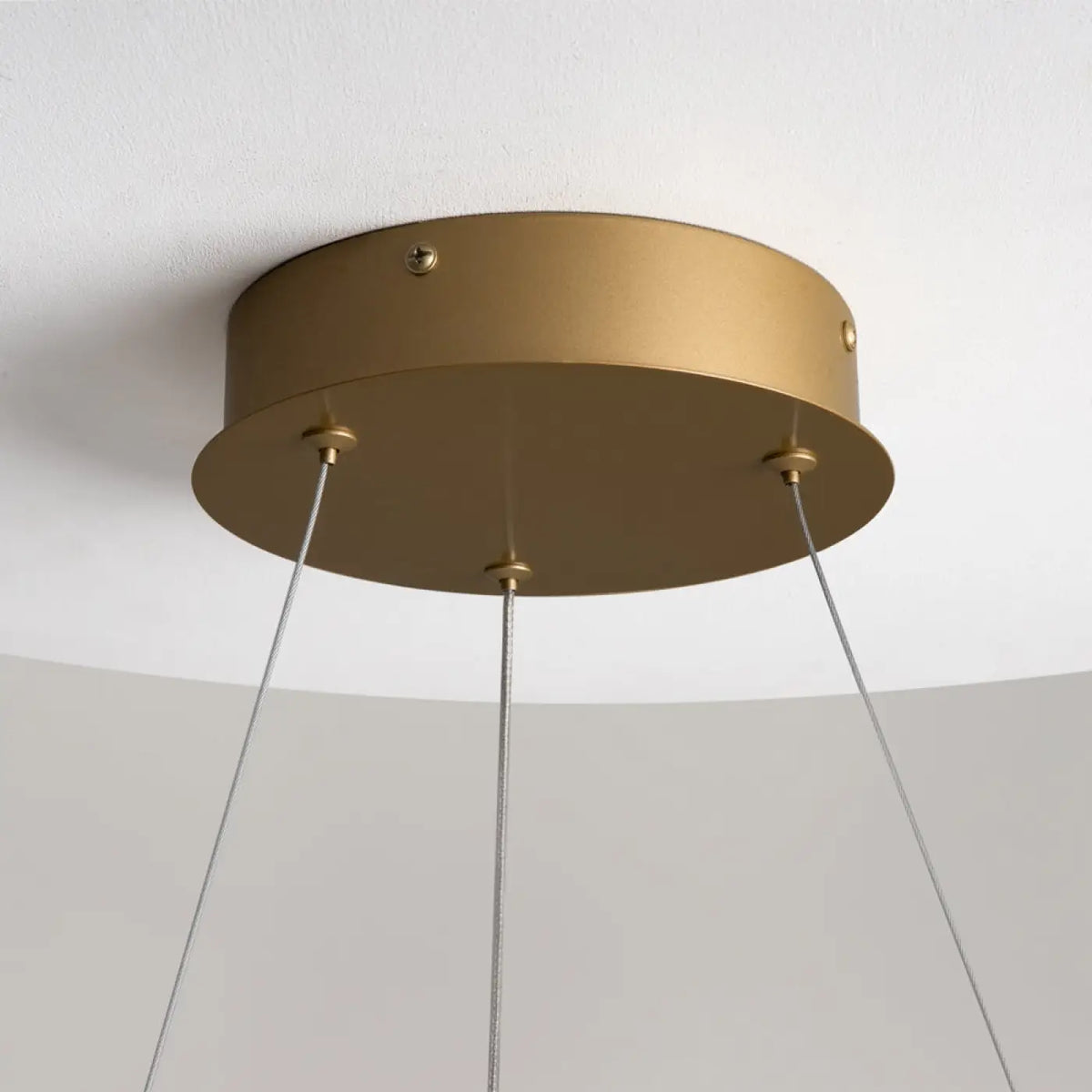 Suspension LED anneau ondulé de 60 cm, aluminium noir ou doré