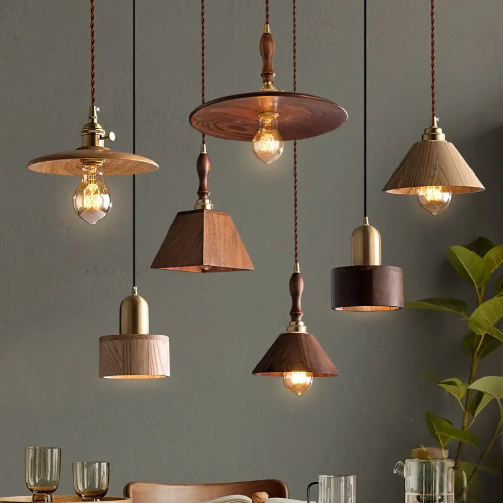 Suspension en bois sculpté au style rétro, quatre modèles