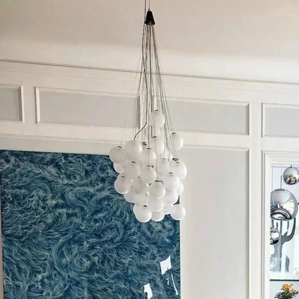 Suspension à globes de verre contemporaine, blanche ou argentée