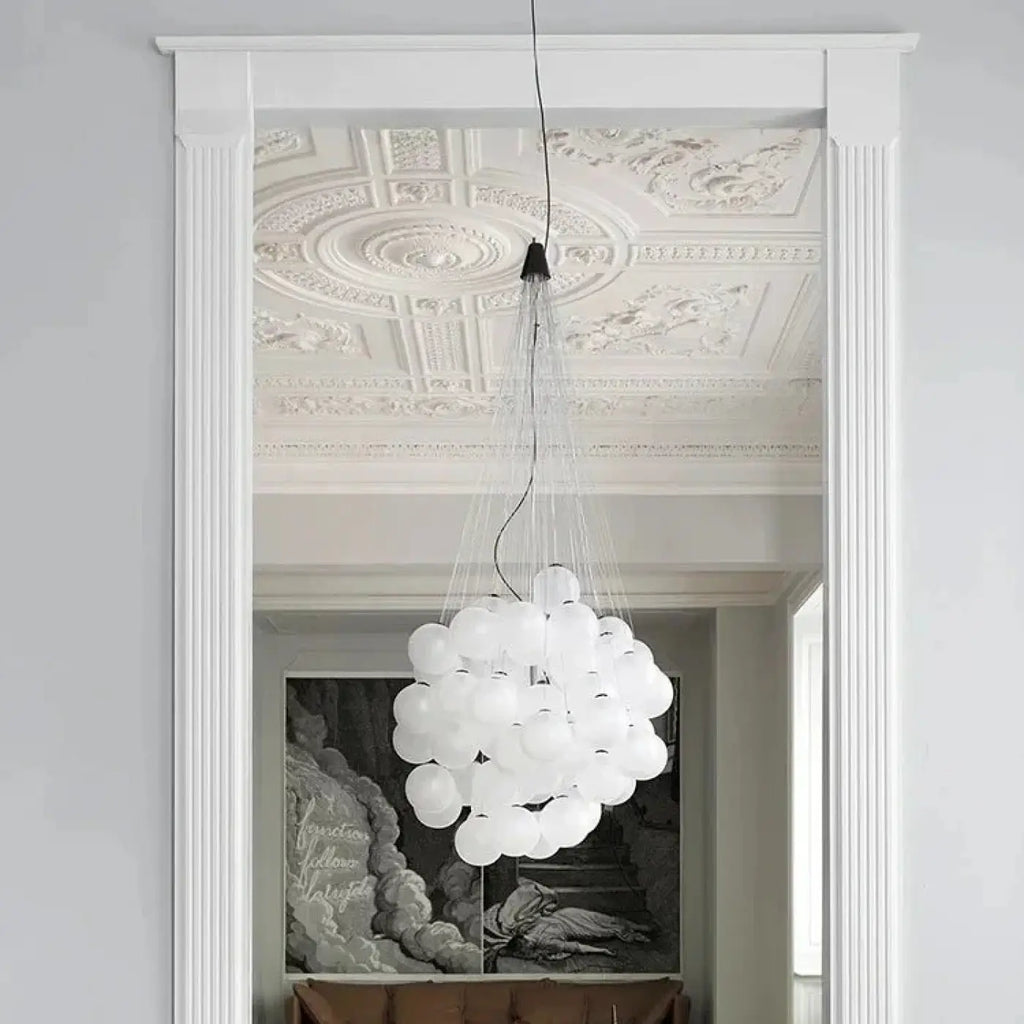 Suspension à globes de verre contemporaine, blanche ou argentée
