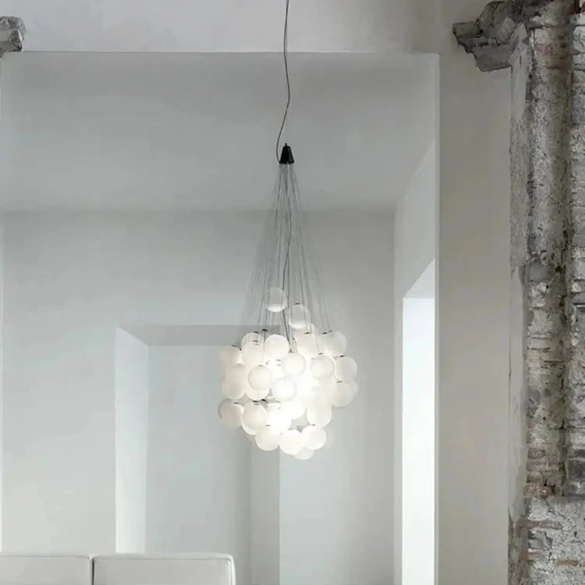 Suspension à globes de verre contemporaine, blanche ou argentée