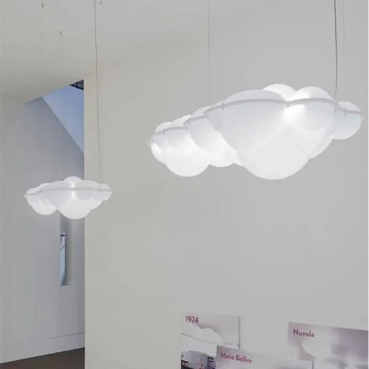 Suspension design en nuages blancs, cinq tailles de S à 2XL