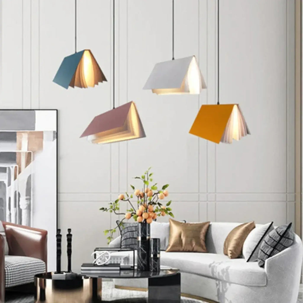 Suspension en forme de livre ouvert, cinq couleurs