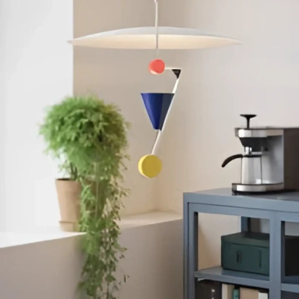 Suspension géométrique à formes colorées, deux modèles
