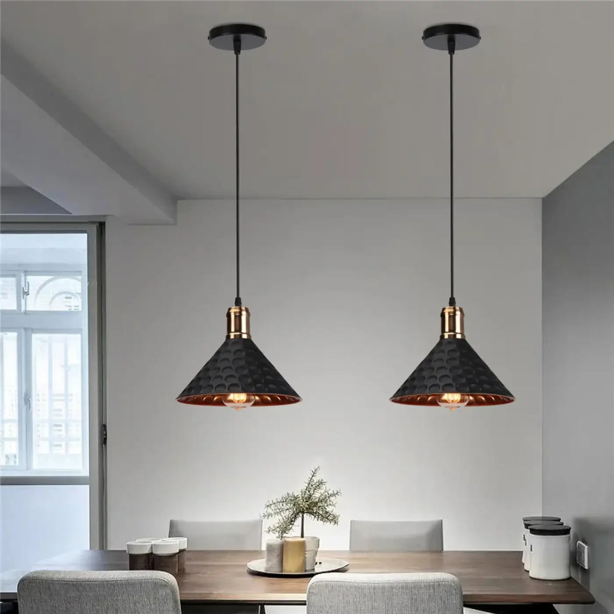 Suspension industrielle en métal martelé, quatre coloris, noir