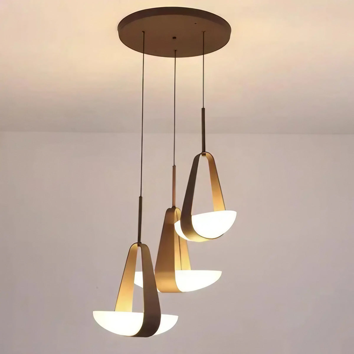 Suspension LED minimaliste en cuir et verre, tailles S ou M