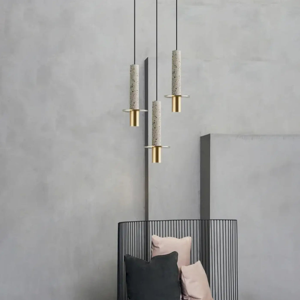 Suspension tube en pierre avec détail en laiton, blanc ou noir, blanc