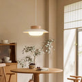 Suspension en bois et verre opalin, lumière douce