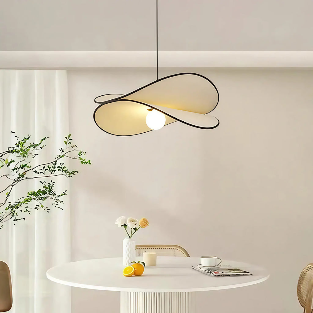 Suspension aux lignes organiques, trois tailles S, M et L