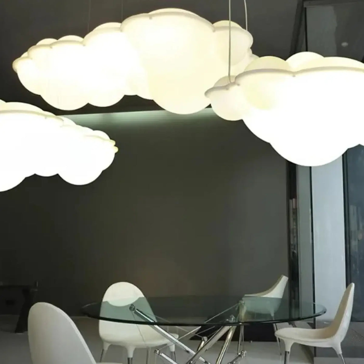 Suspension design en nuages blancs, cinq tailles de S à 2XL