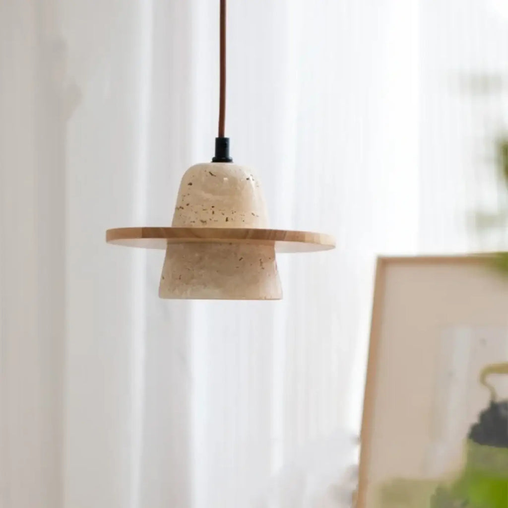 Suspension minimaliste en travertin et bois clair