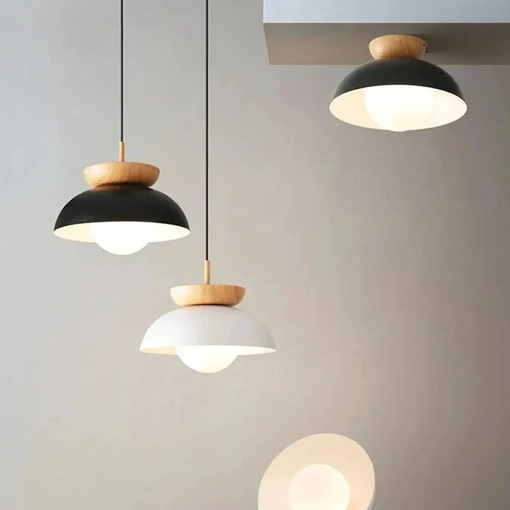 Suspension scandinave avec détail en bois, noir ou blanc