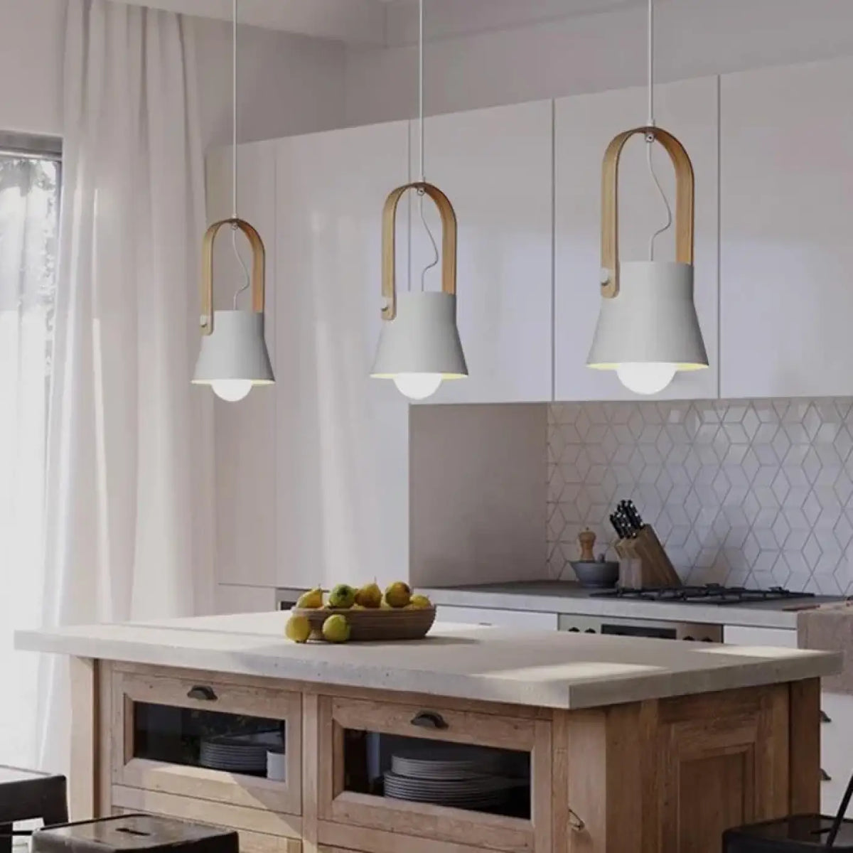 Suspension scandinave colorée avec détail en bois, quatre coloris, blanc